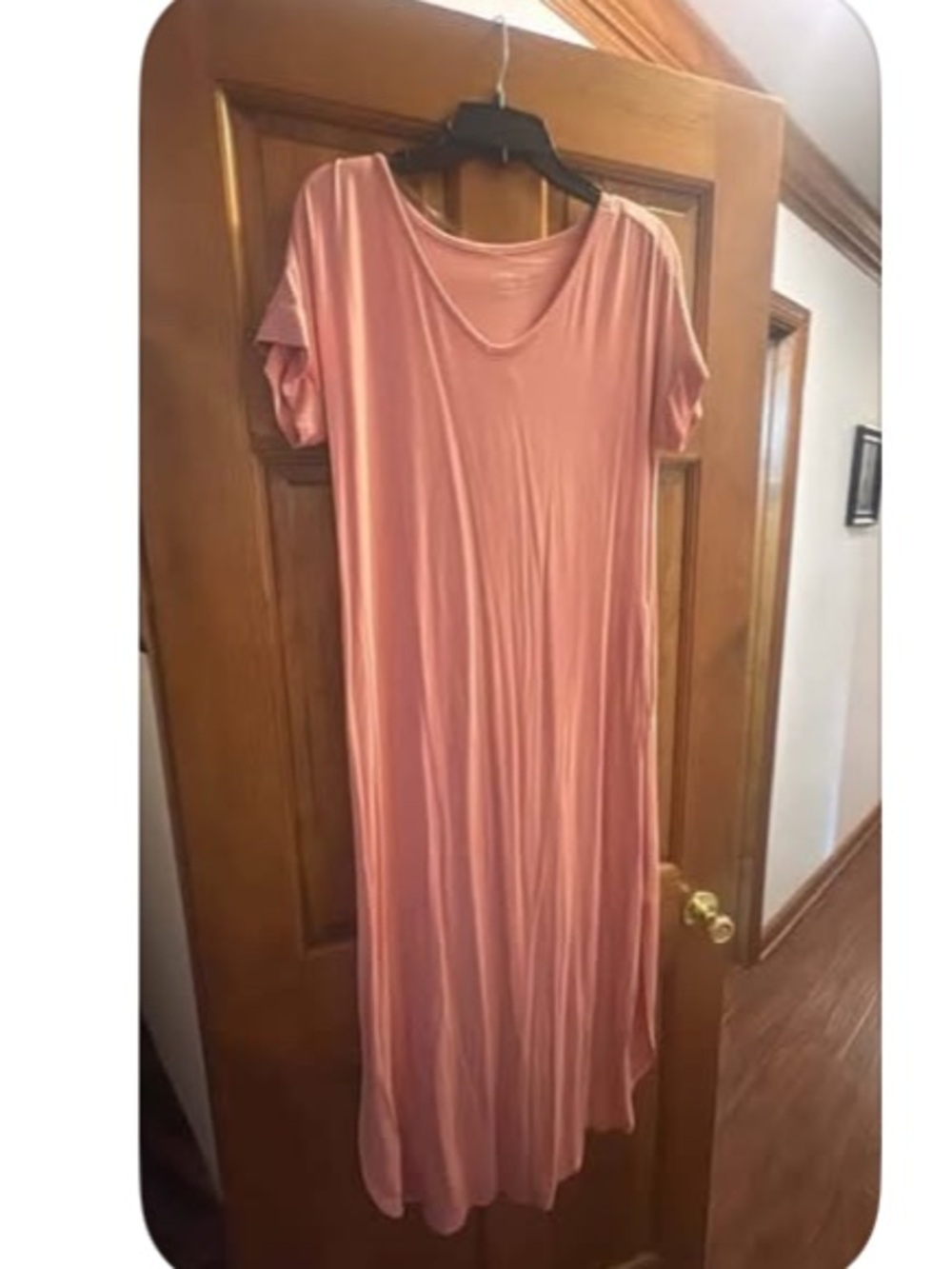 Women's Soft Short-Sleeve Pocket Tee - Light Pink